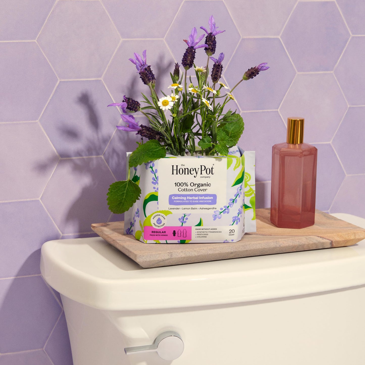 Honey Pot - Calming Herbal Super Sanitary Pads for Women - 100% Organic Cotton Top Sheet - Feminine Care - Non Cooling - Calming Herbs of Lavender, Ashwagandha, & Lemon Balm - 16ct